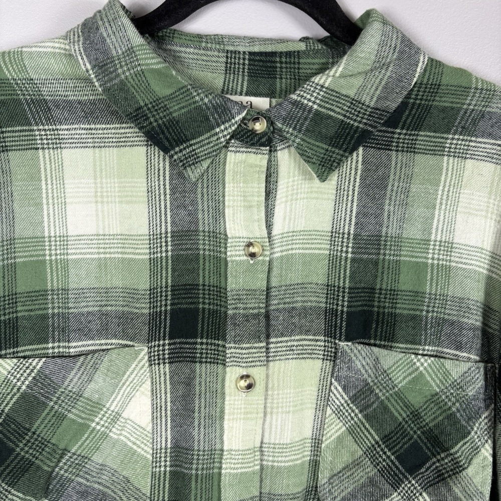 A.N.A‎ A New Approach Women's 0X Green Plaid Soft Flannel Long Sleeve Shirt